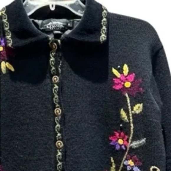 ICELANDIC DESIGN Embroidered Floral Cottage Core Lined Wool Cardigan SZ S/M - Picture 4 of 11